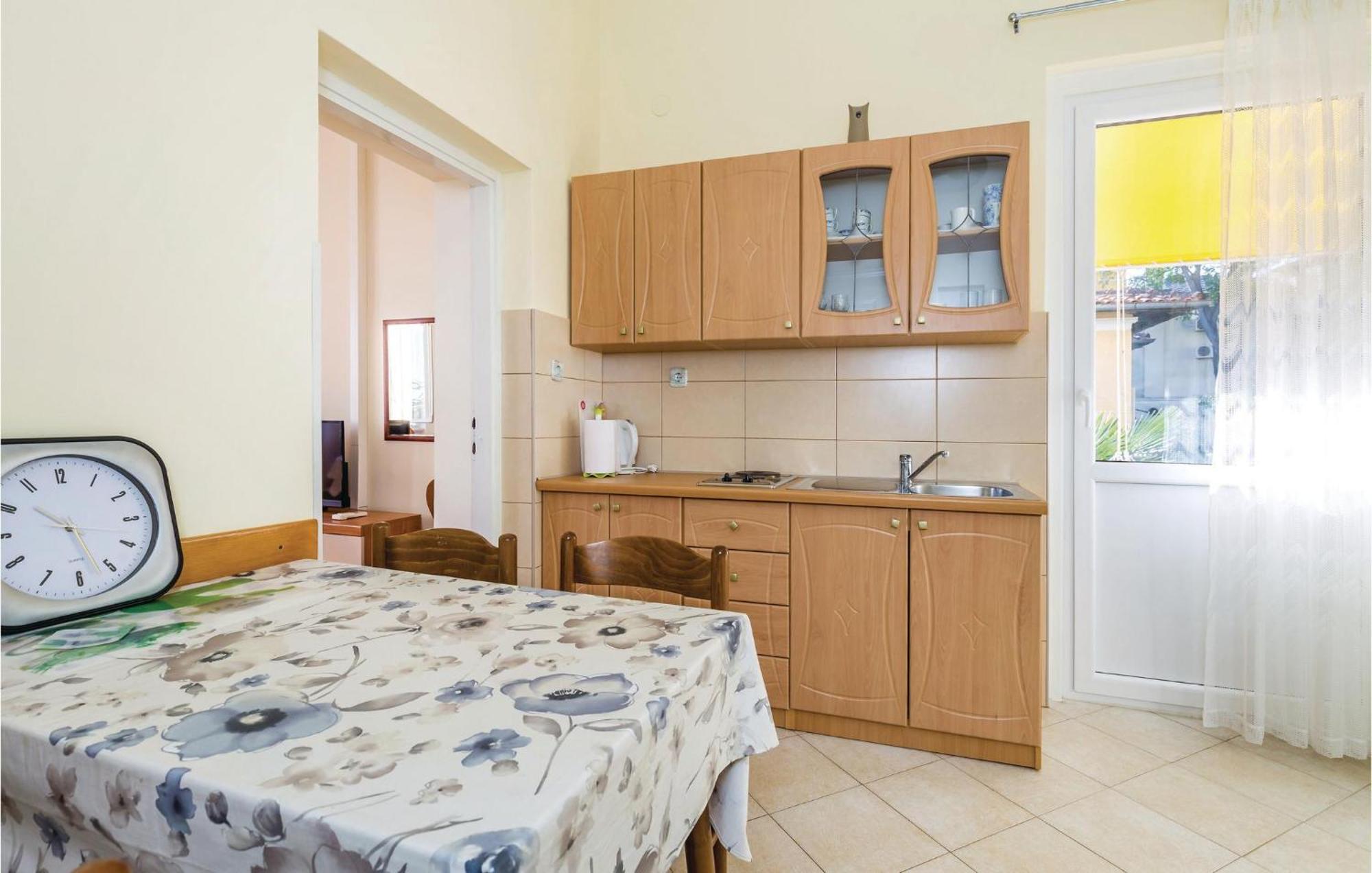 Stunning Apartment In Lovran With Kitchen Esterno foto